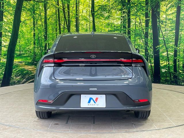 トヨタ プリウス