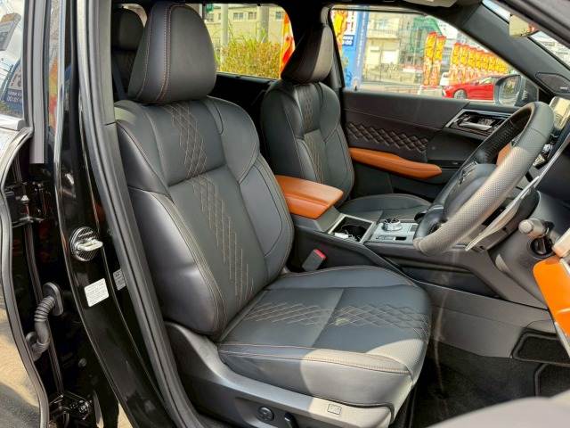 三菱 アウトランダー