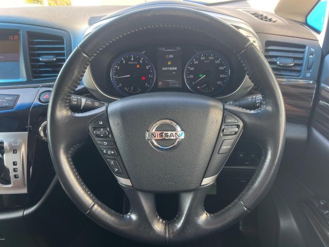 日産 エルグランド