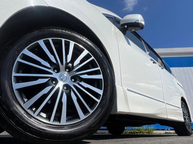 日産 エルグランド