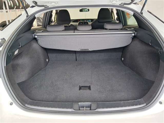 トヨタ プリウス