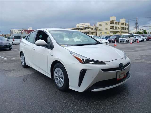 トヨタ プリウス