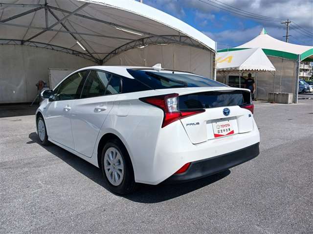 トヨタ プリウス