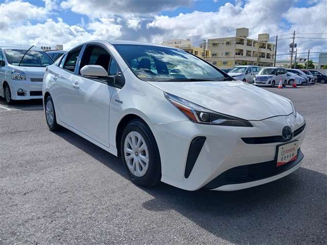 トヨタ プリウス