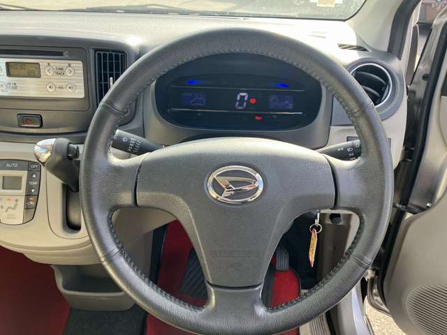 ダイハツ ミライース