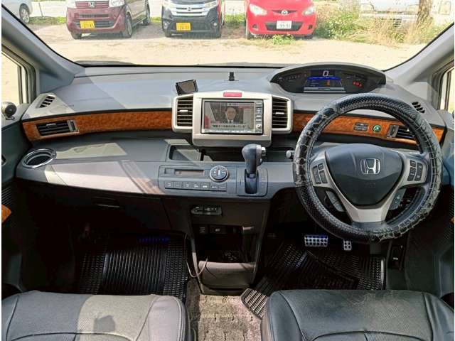 ホンダ フリードスパイクハイブリッド