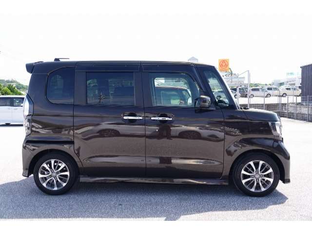 ホンダ N-BOX