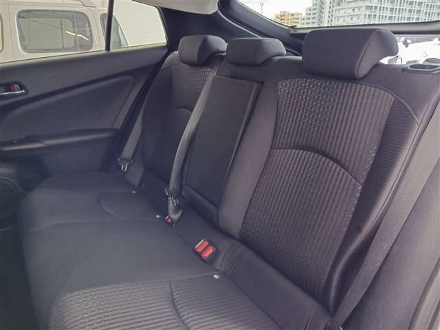 トヨタ プリウス