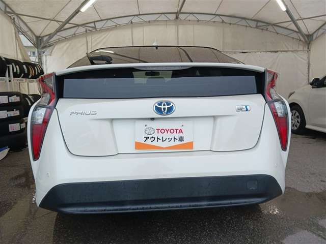 トヨタ プリウス
