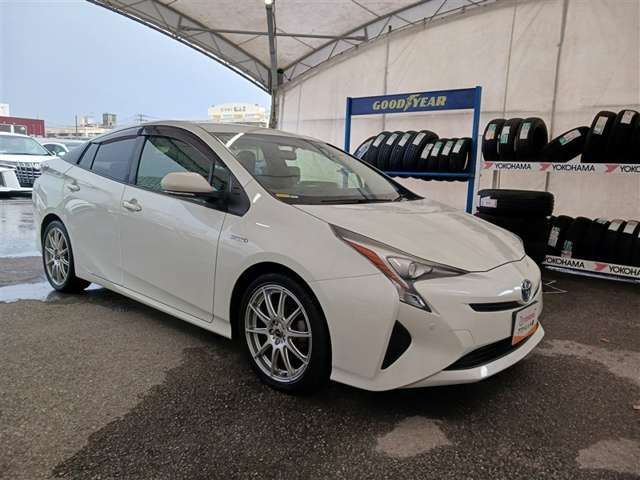 トヨタ プリウス