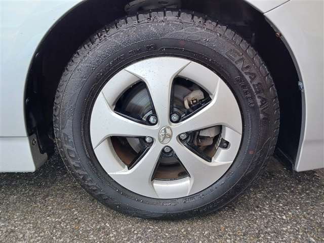 トヨタ プリウス