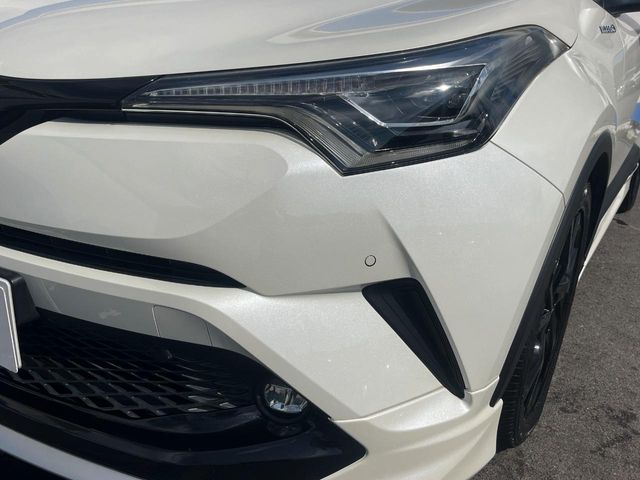 トヨタ C-HR