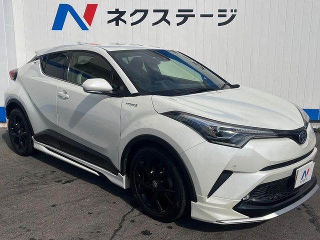 トヨタ C-HR