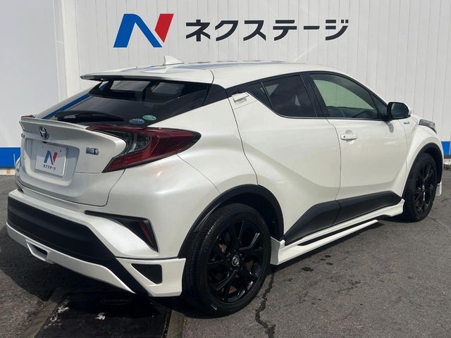 トヨタ C-HR