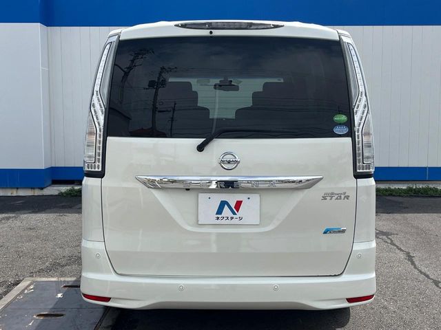 日産 セレナ