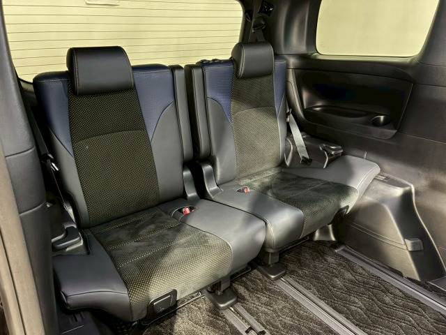 トヨタ ヴェルファイア