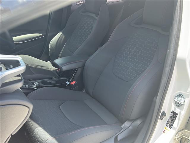 トヨタ カローラスポーツ