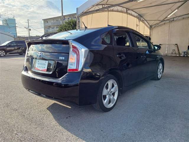 トヨタ プリウス