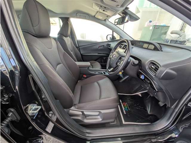 トヨタ プリウス