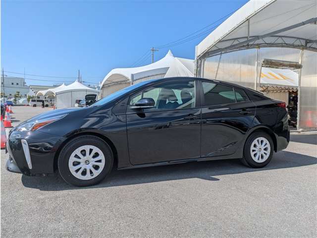 トヨタ プリウス