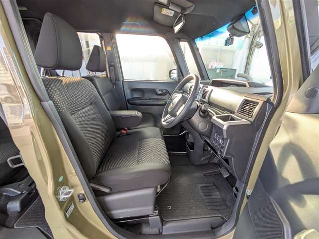 トヨタ ピクシスメガ