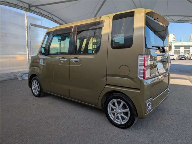 トヨタ ピクシスメガ