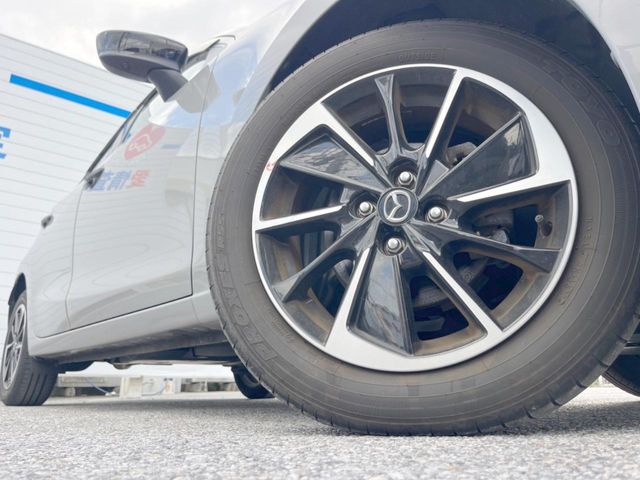 マツダ MAZDA2