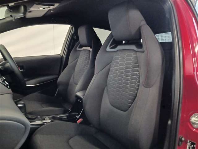 トヨタ カローラスポーツ