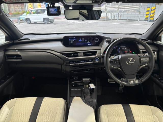 レクサス UX