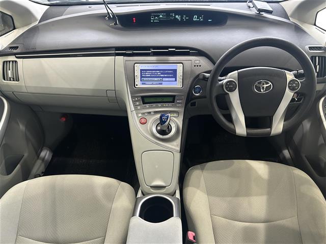 トヨタ プリウス