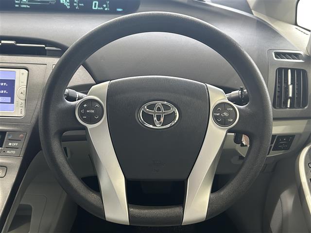 トヨタ プリウス