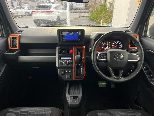 ダイハツ タフト