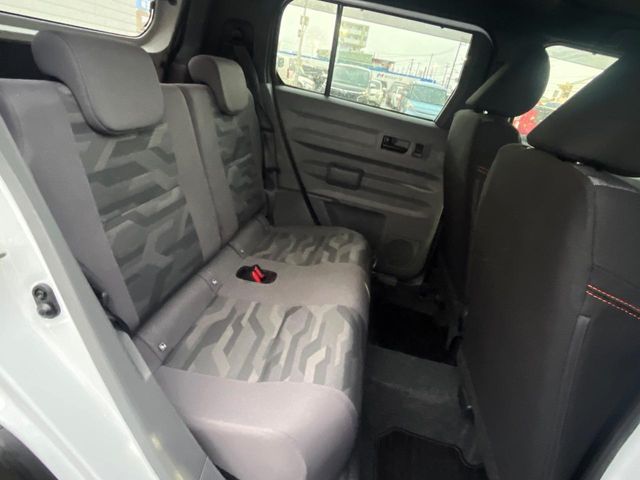 ダイハツ タフト