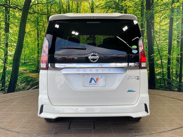 日産 セレナ