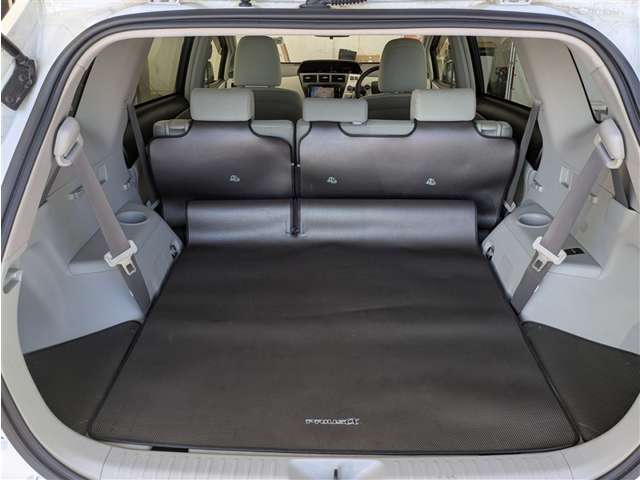 トヨタ プリウスα