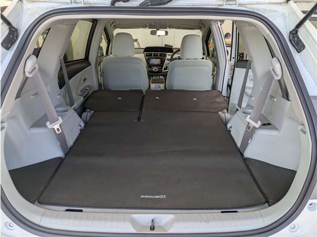 トヨタ プリウスα