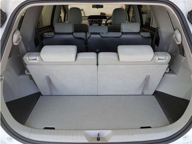 トヨタ プリウスα