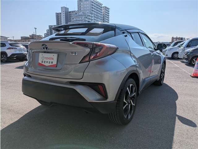 トヨタ C-HR