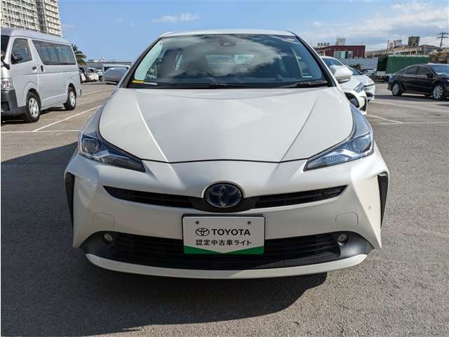 トヨタ プリウス