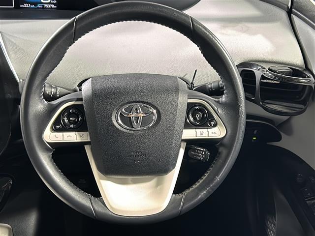 トヨタ プリウス