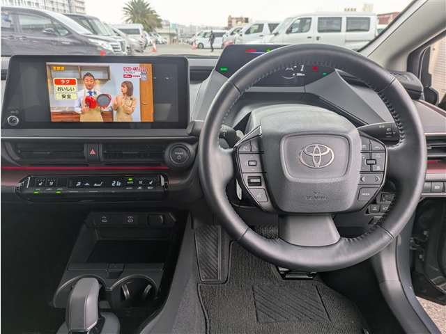 トヨタ プリウス