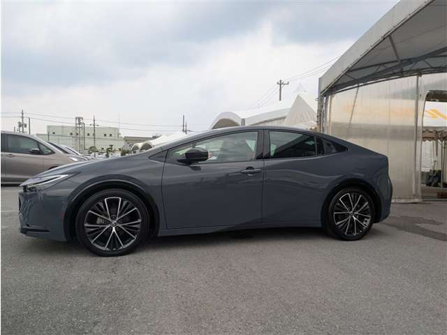 トヨタ プリウス