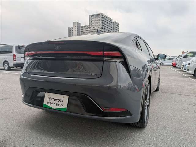 トヨタ プリウス