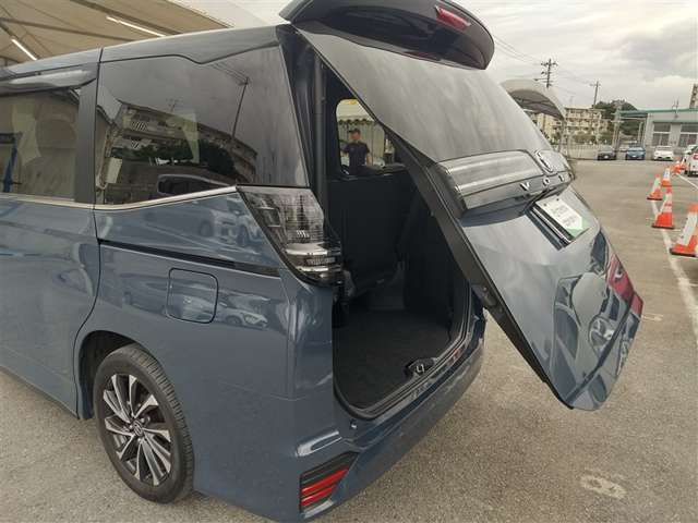 トヨタ ヴォクシー