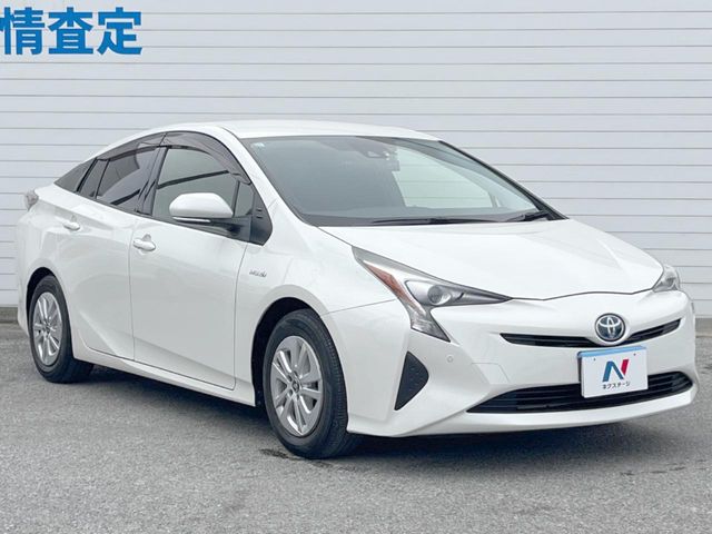 トヨタ プリウス