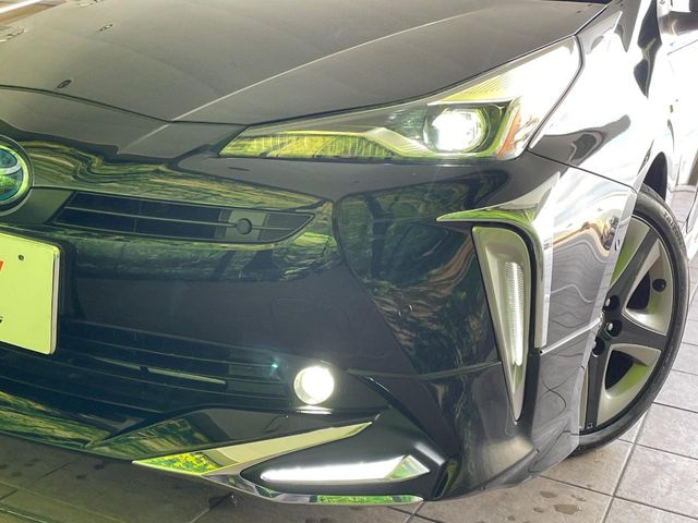 トヨタ プリウス