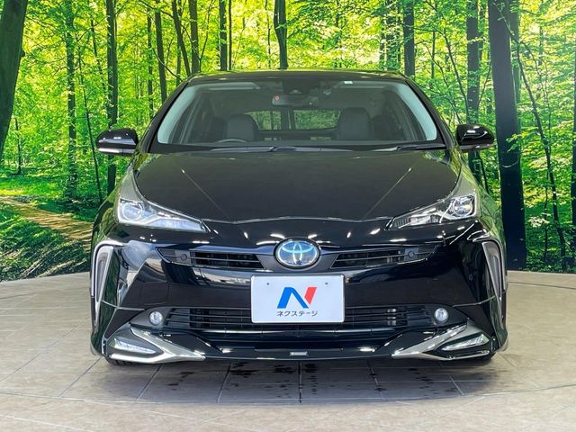 トヨタ プリウス