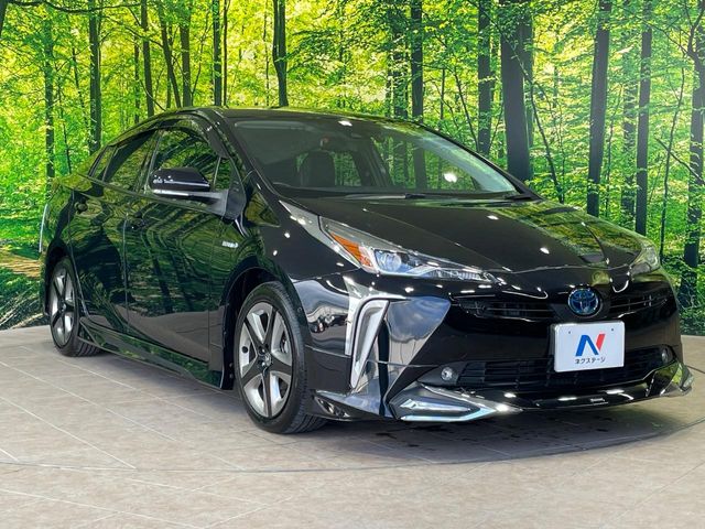 トヨタ プリウス