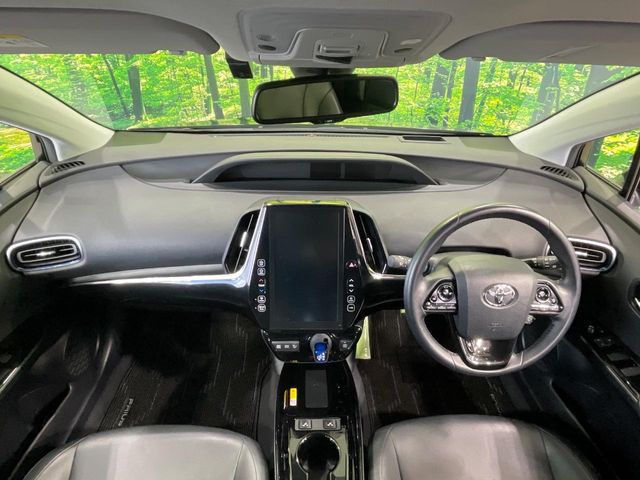 トヨタ プリウス