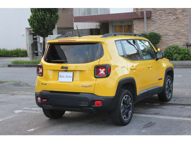 ジープ レネゲード